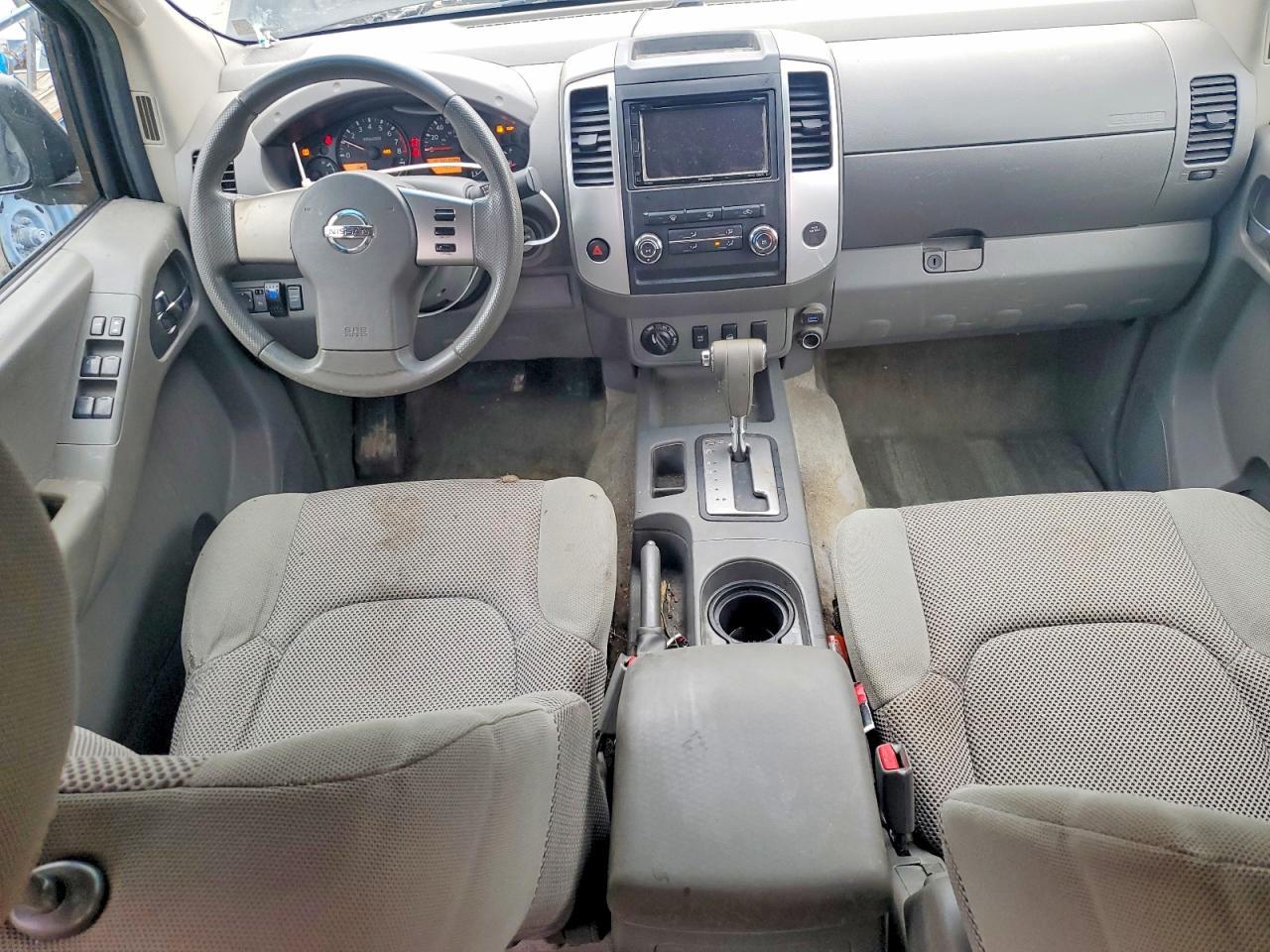 2011 NISSAN Frontier