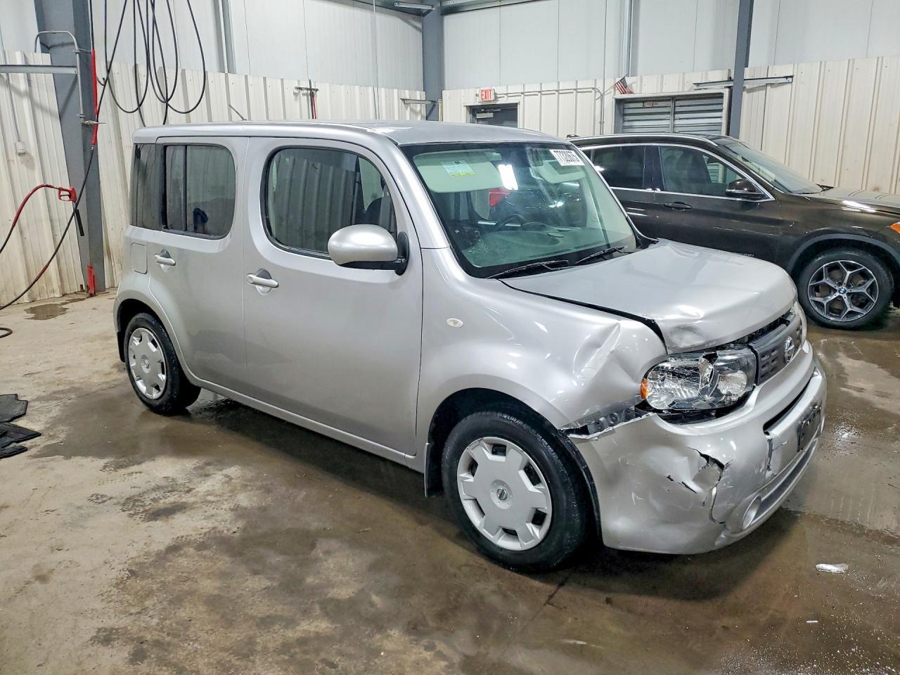 2010 NISSAN CUBE