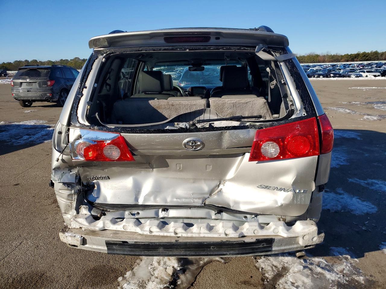 2007 TOYOTA SIENNA