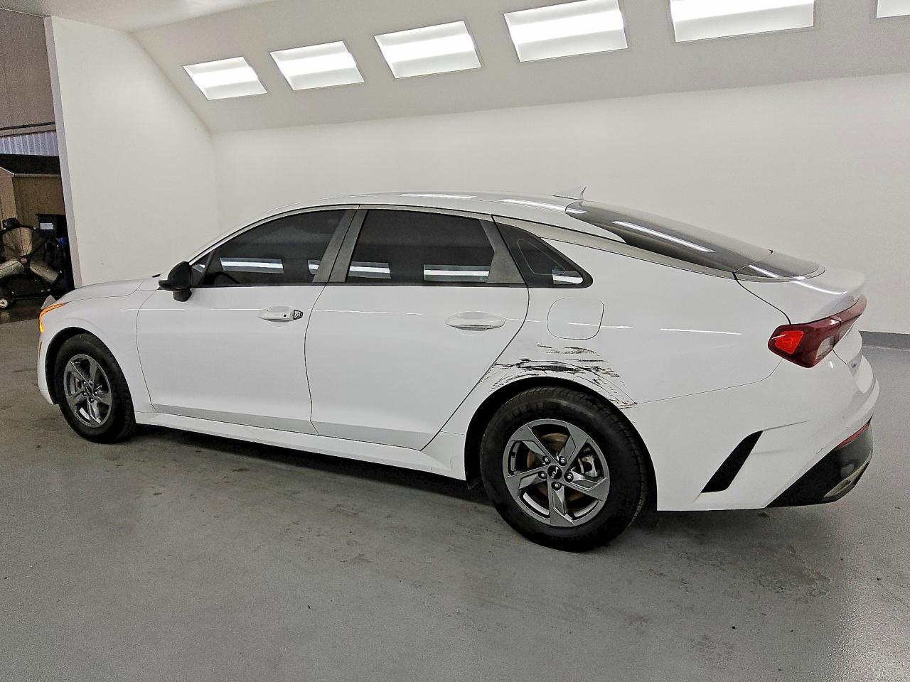 2022 KIA K5