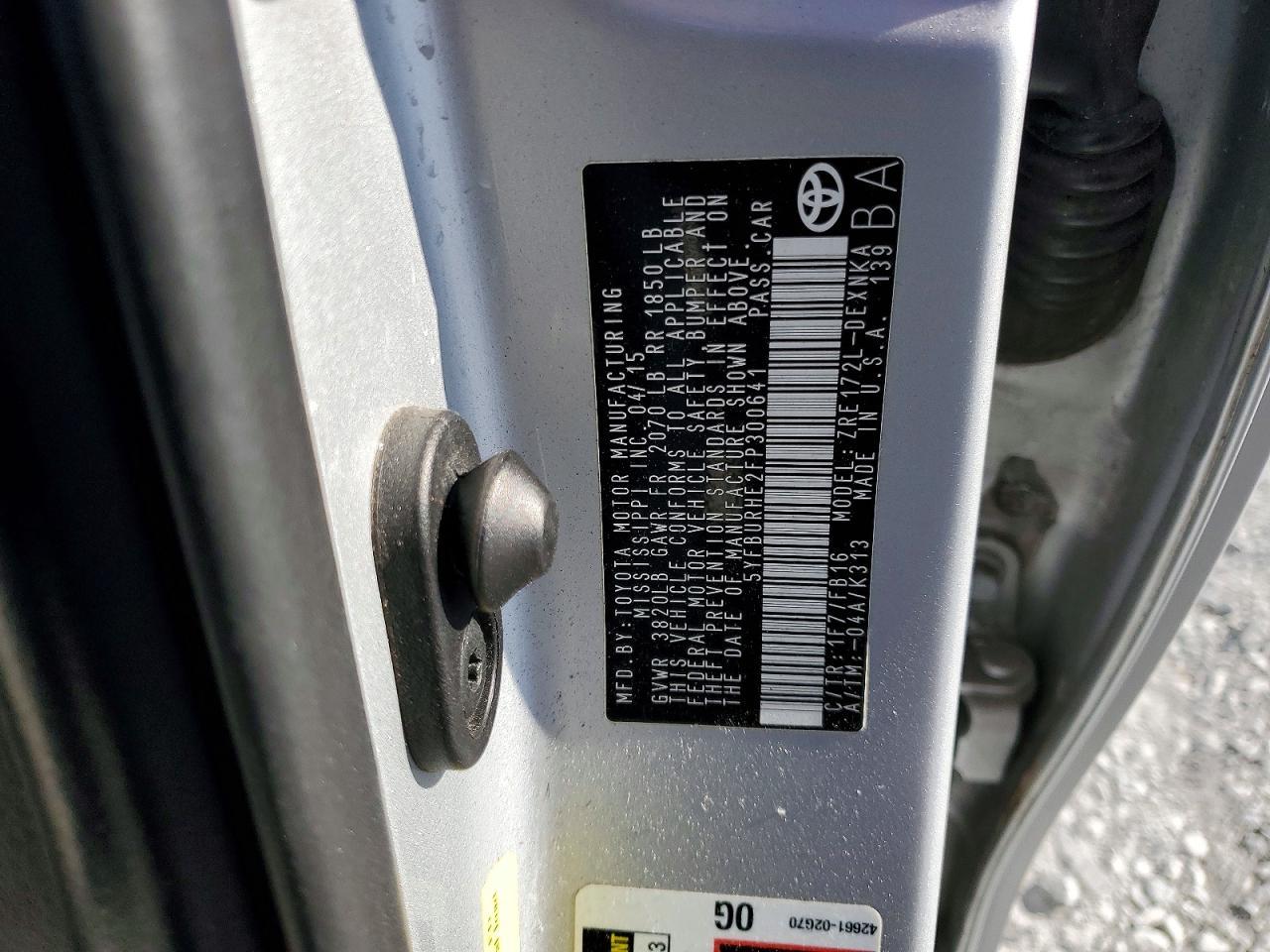 2015 TOYOTA COROLLA