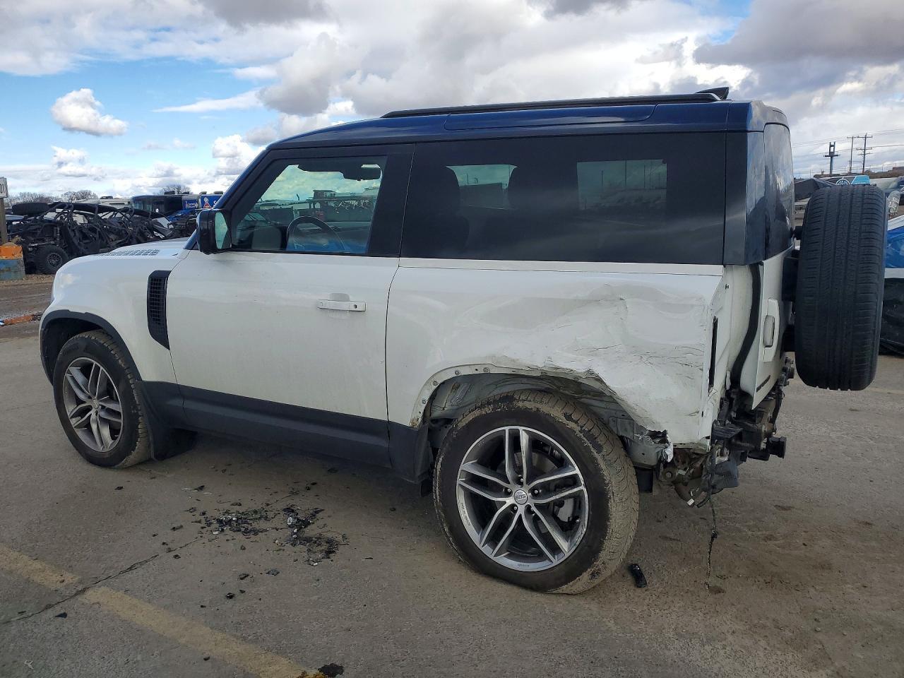 2021 LAND ROVER Defender