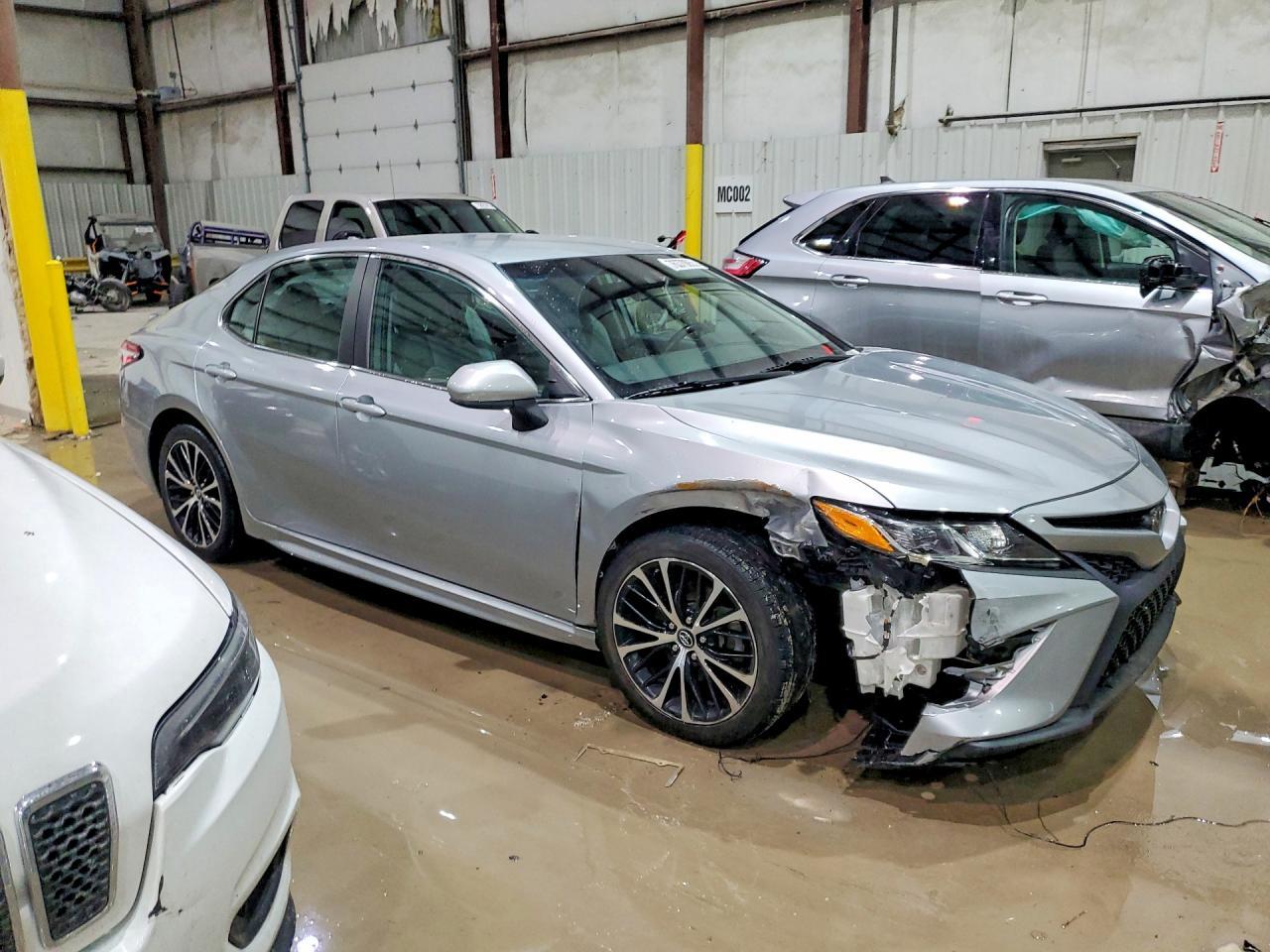 2019 TOYOTA CAMRY