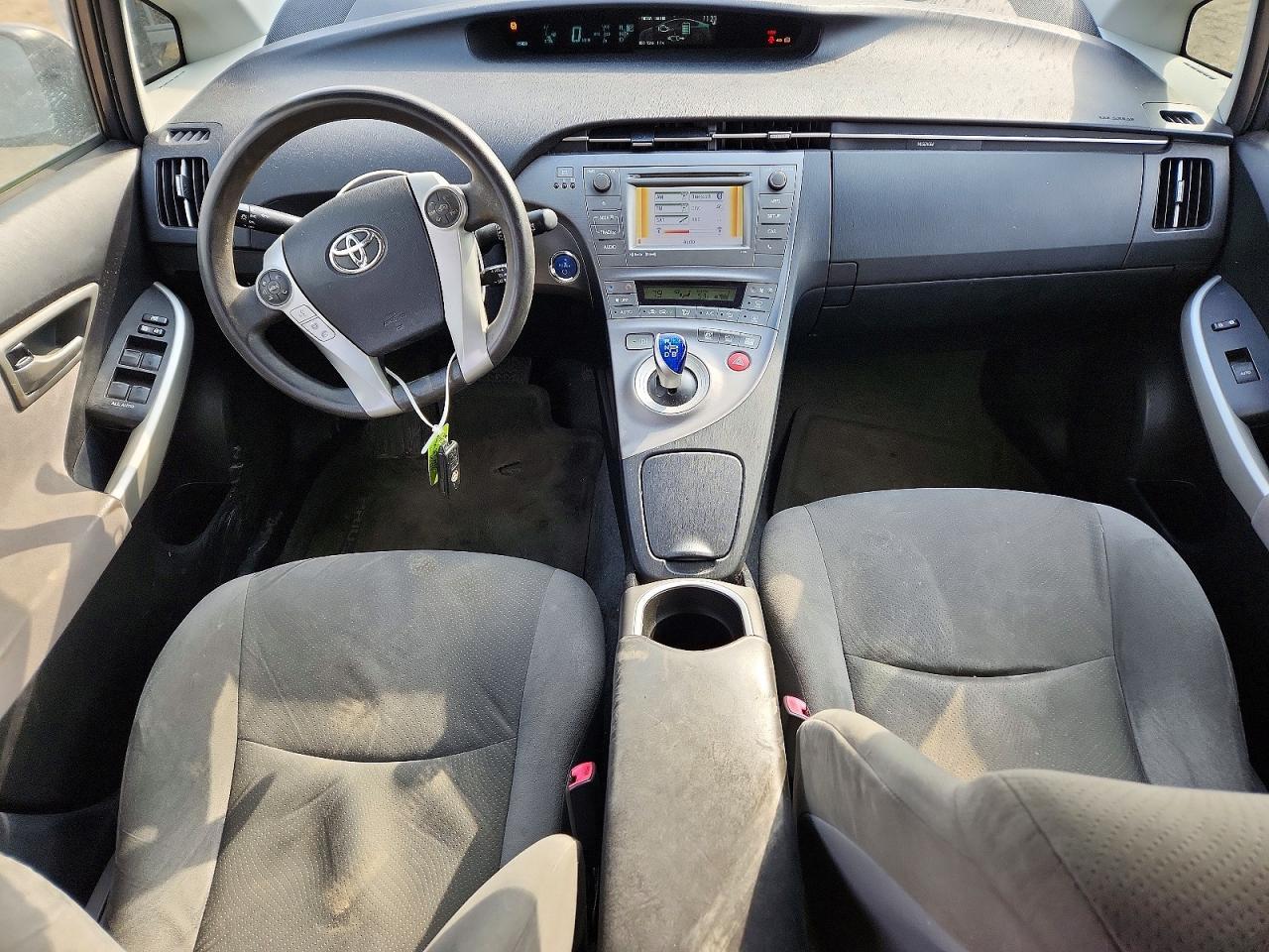 2013 TOYOTA PRIUS