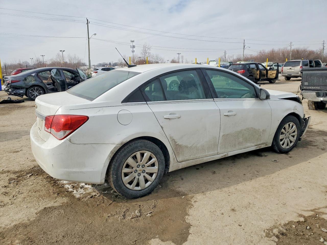 2011 CHEVROLET CRUZE