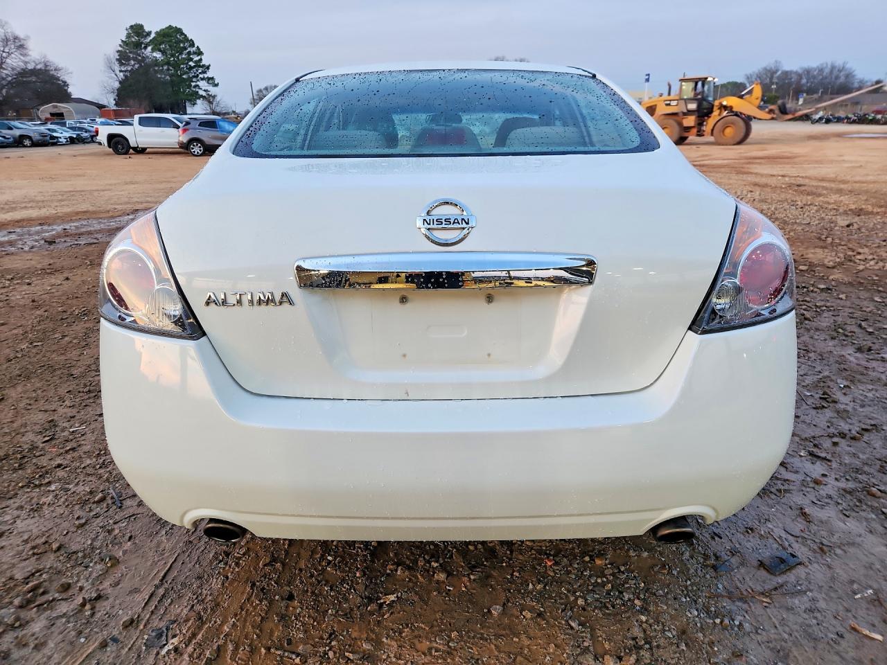 2010 NISSAN ALTIMA
