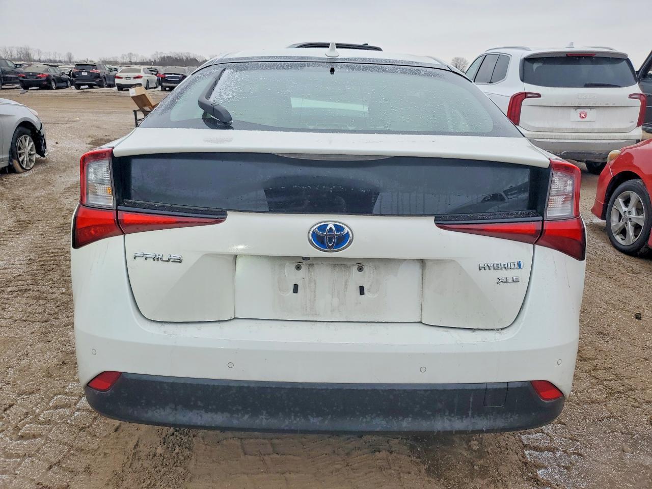 2019 TOYOTA PRIUS