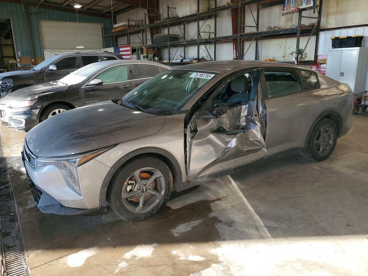 2025 KIA K4