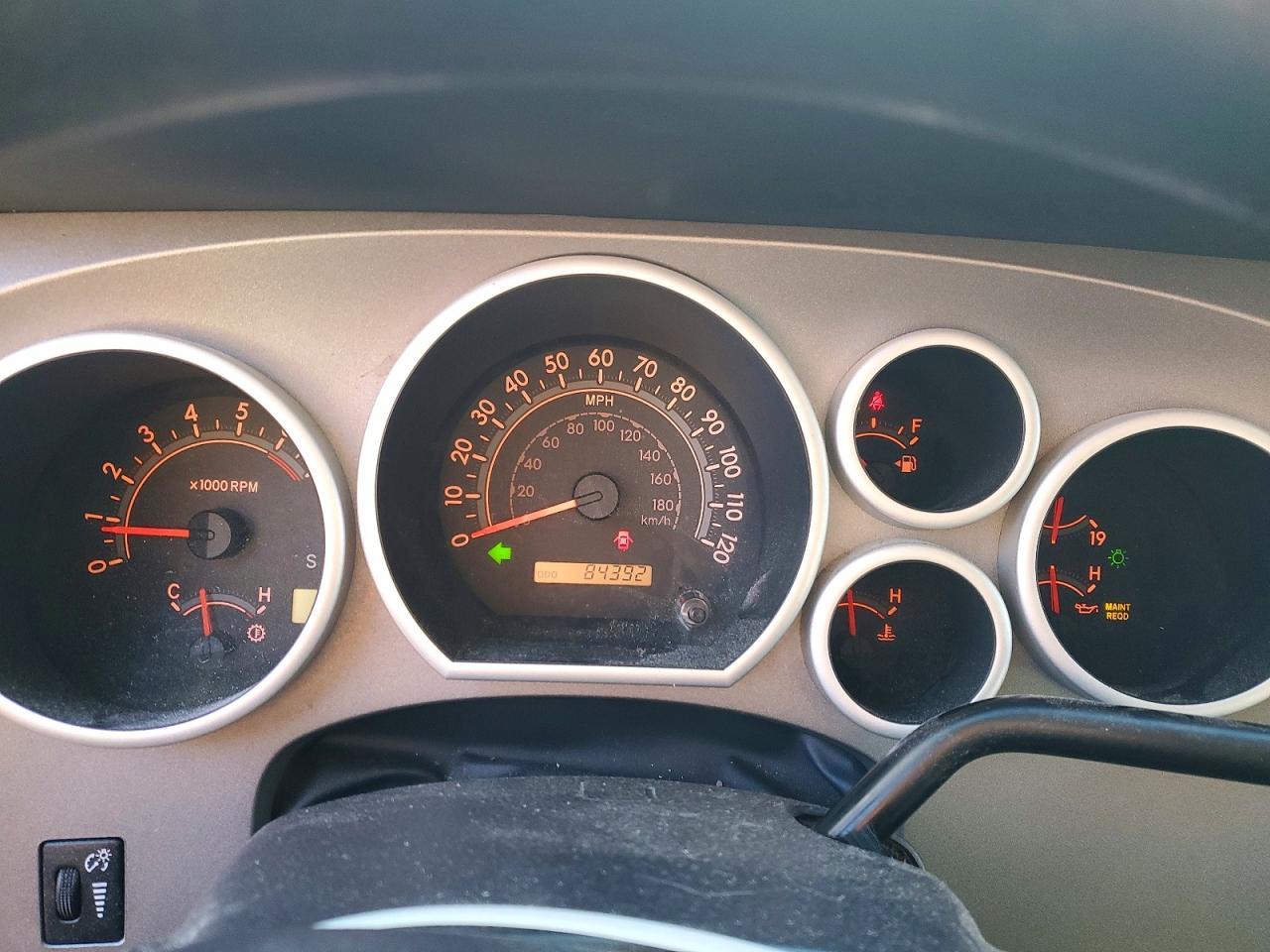 2011 TOYOTA TUNDRA