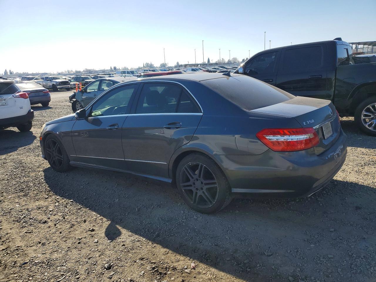 2010 MERCEDES-BENZ E-Class