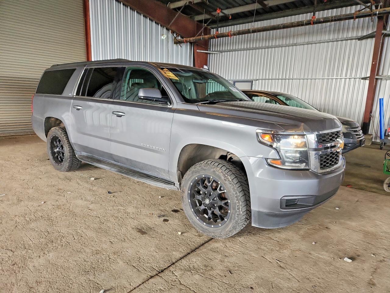 2019 CHEVROLET Suburban