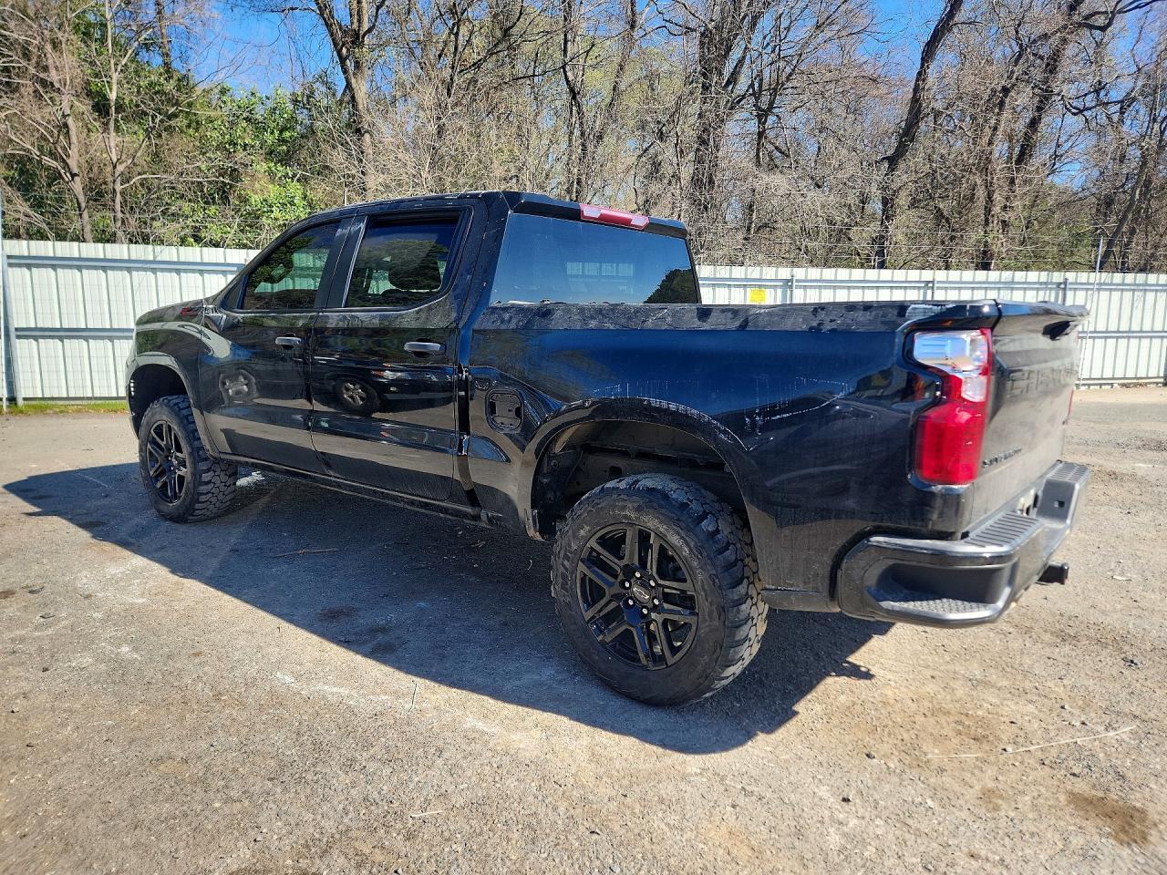 2023 CHEVROLET Silverado