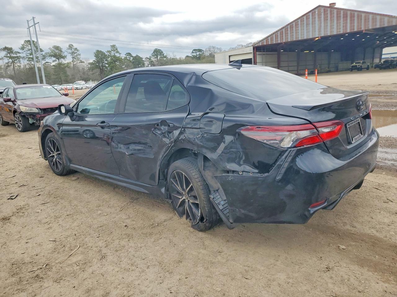 2021 TOYOTA CAMRY