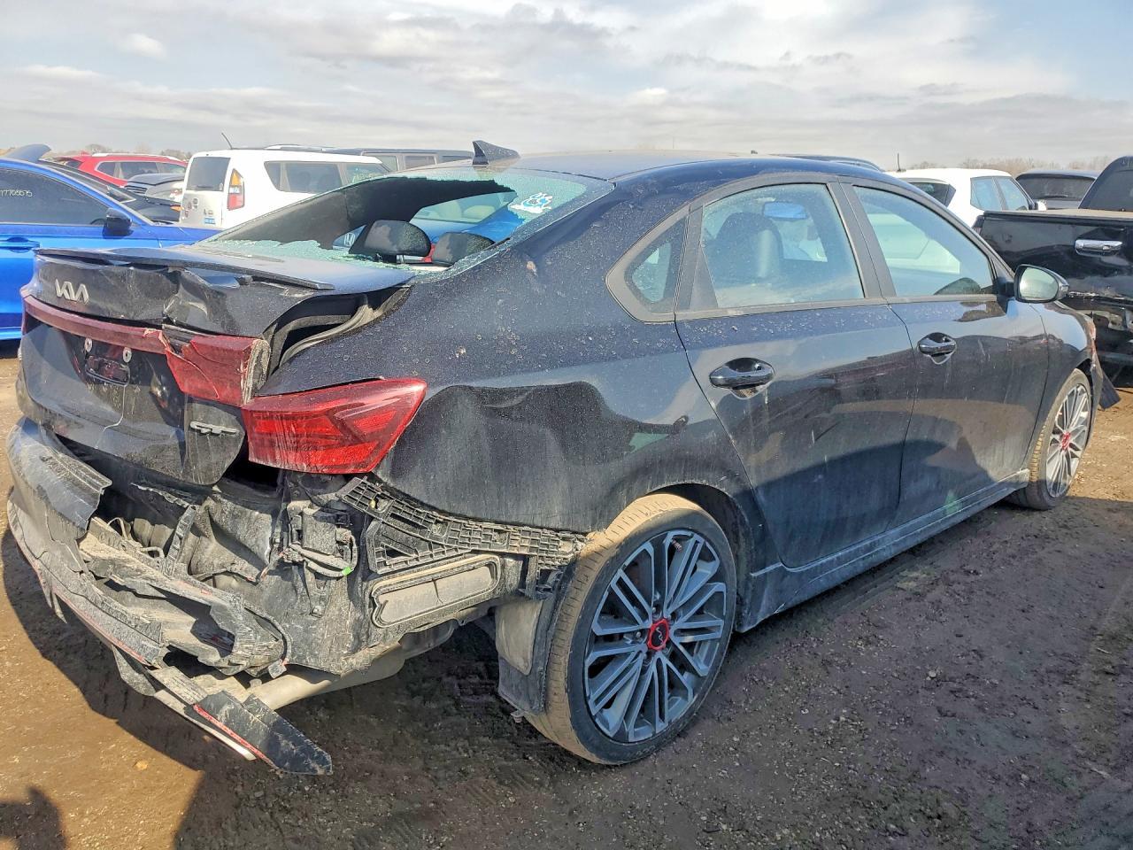 2023 KIA FORTE