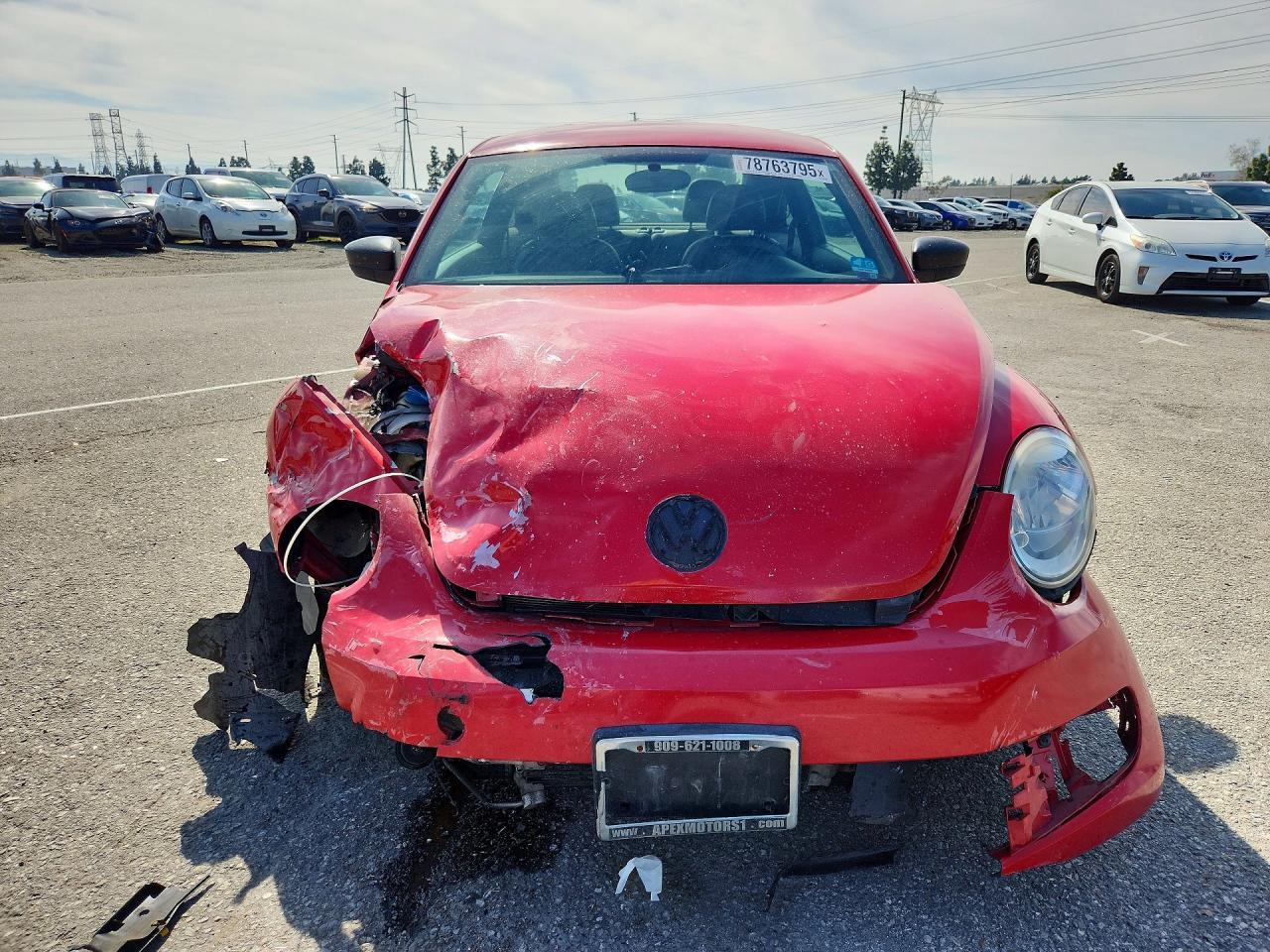 2015 VOLKSWAGEN Beetle