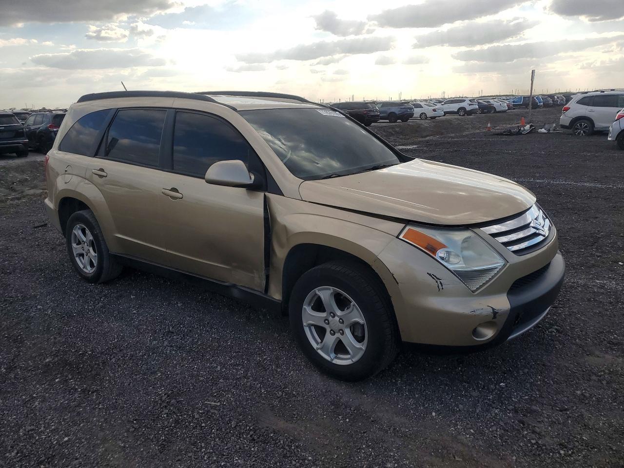 2008 SUZUKI Xl-7