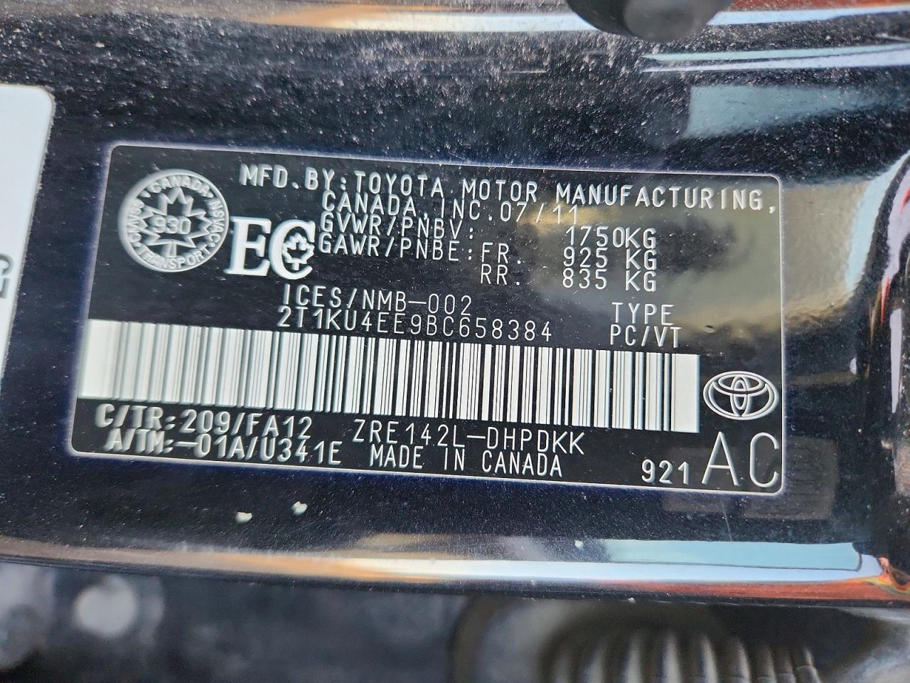 2011 TOYOTA COROLLA