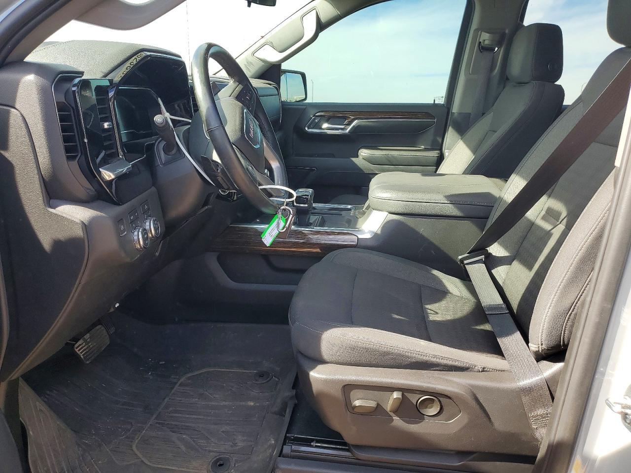2024 GMC Sierra