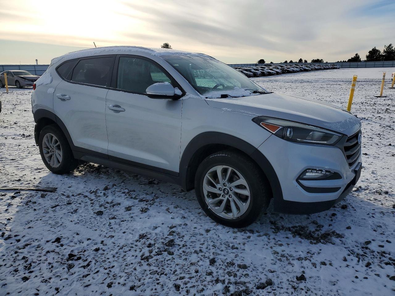 2016 HYUNDAI TUCSON
