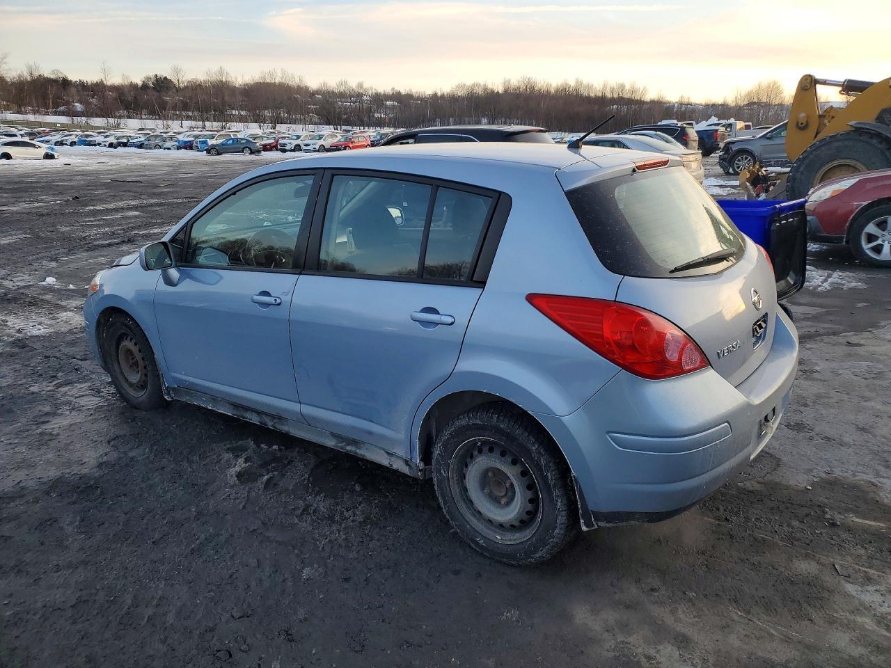 2010 NISSAN VERSA