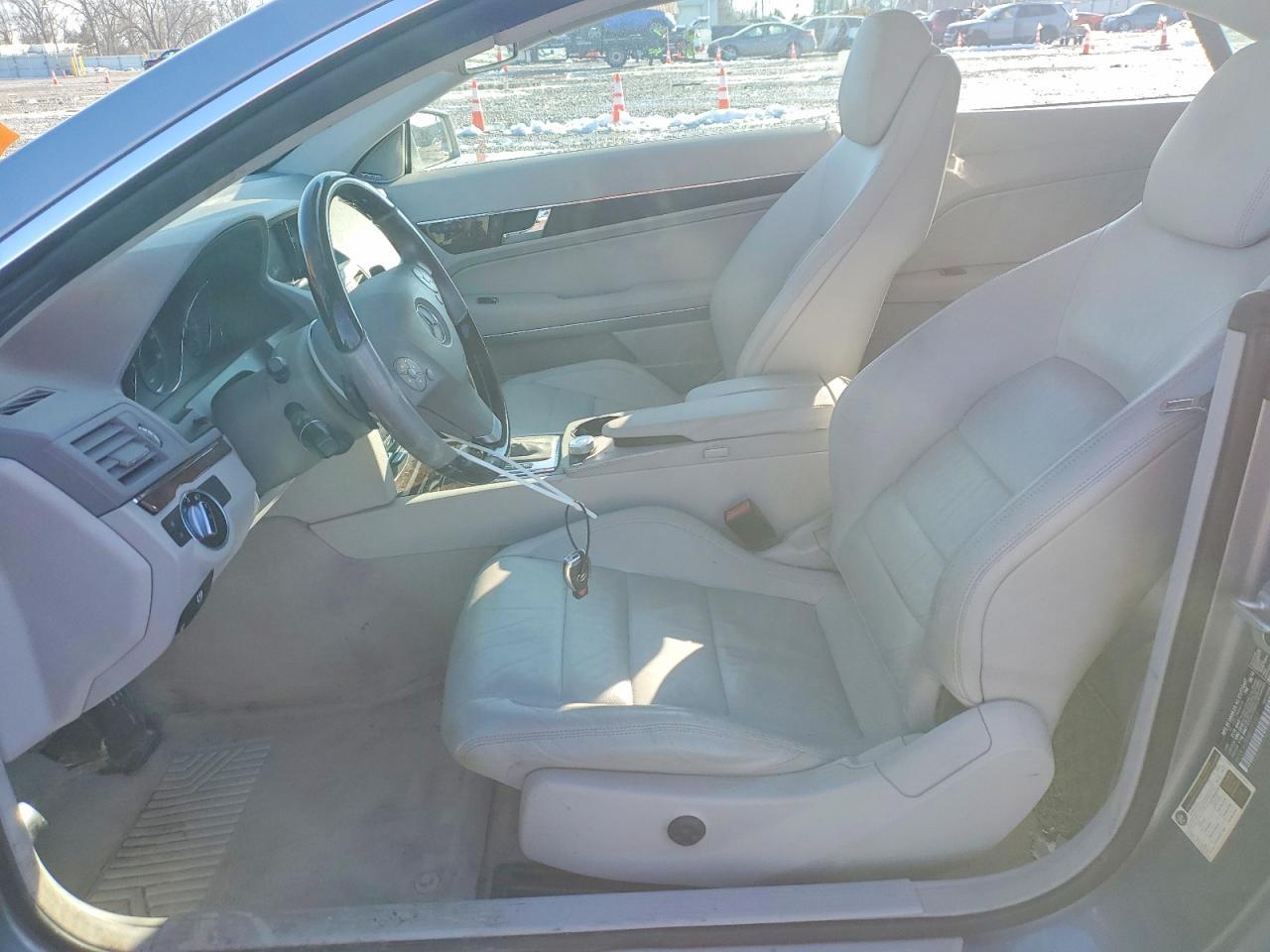 2011 MERCEDES-BENZ E-Class