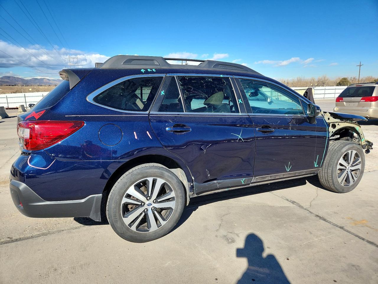 2018 SUBARU Outback