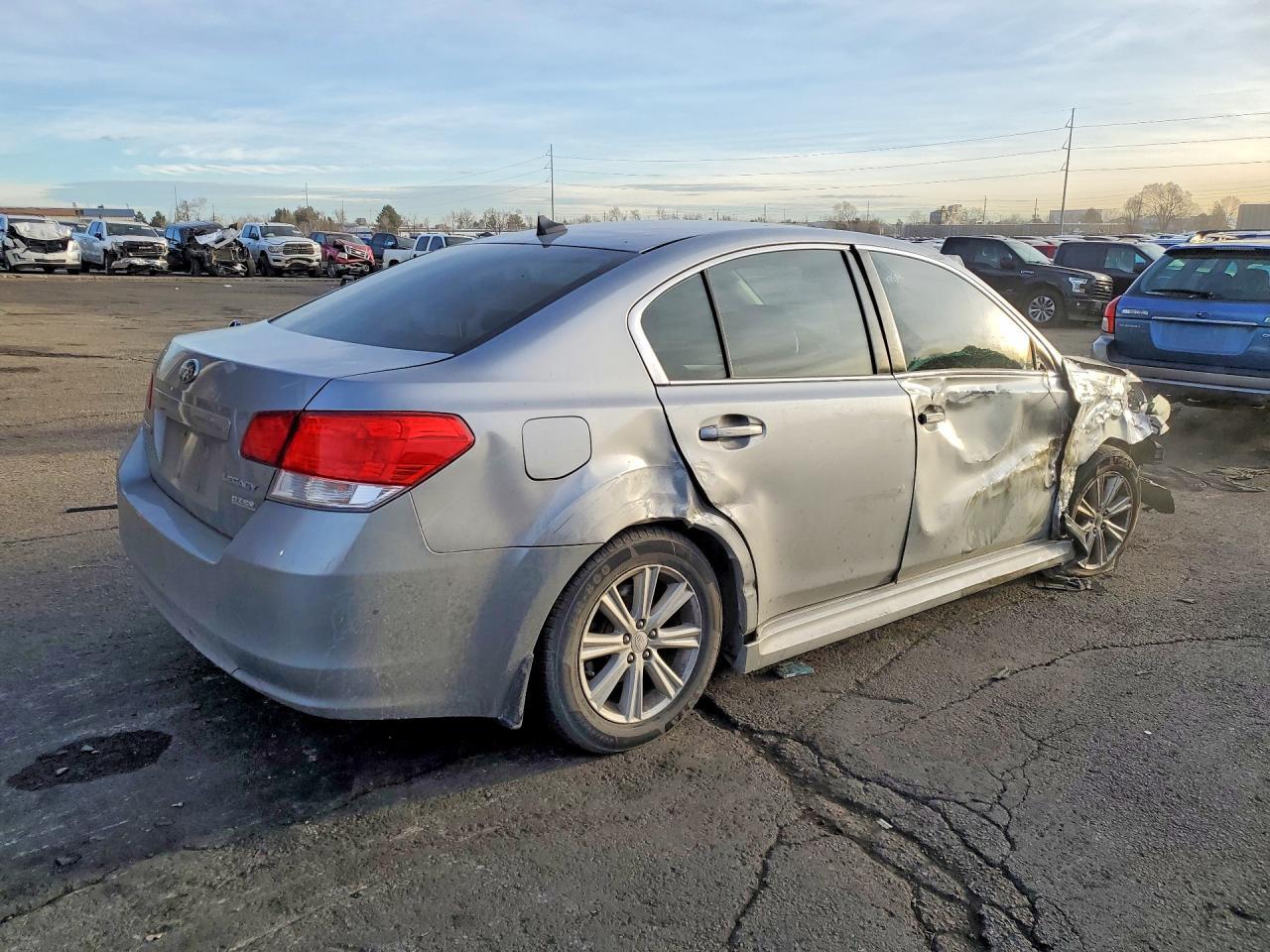2011 SUBARU Legacy