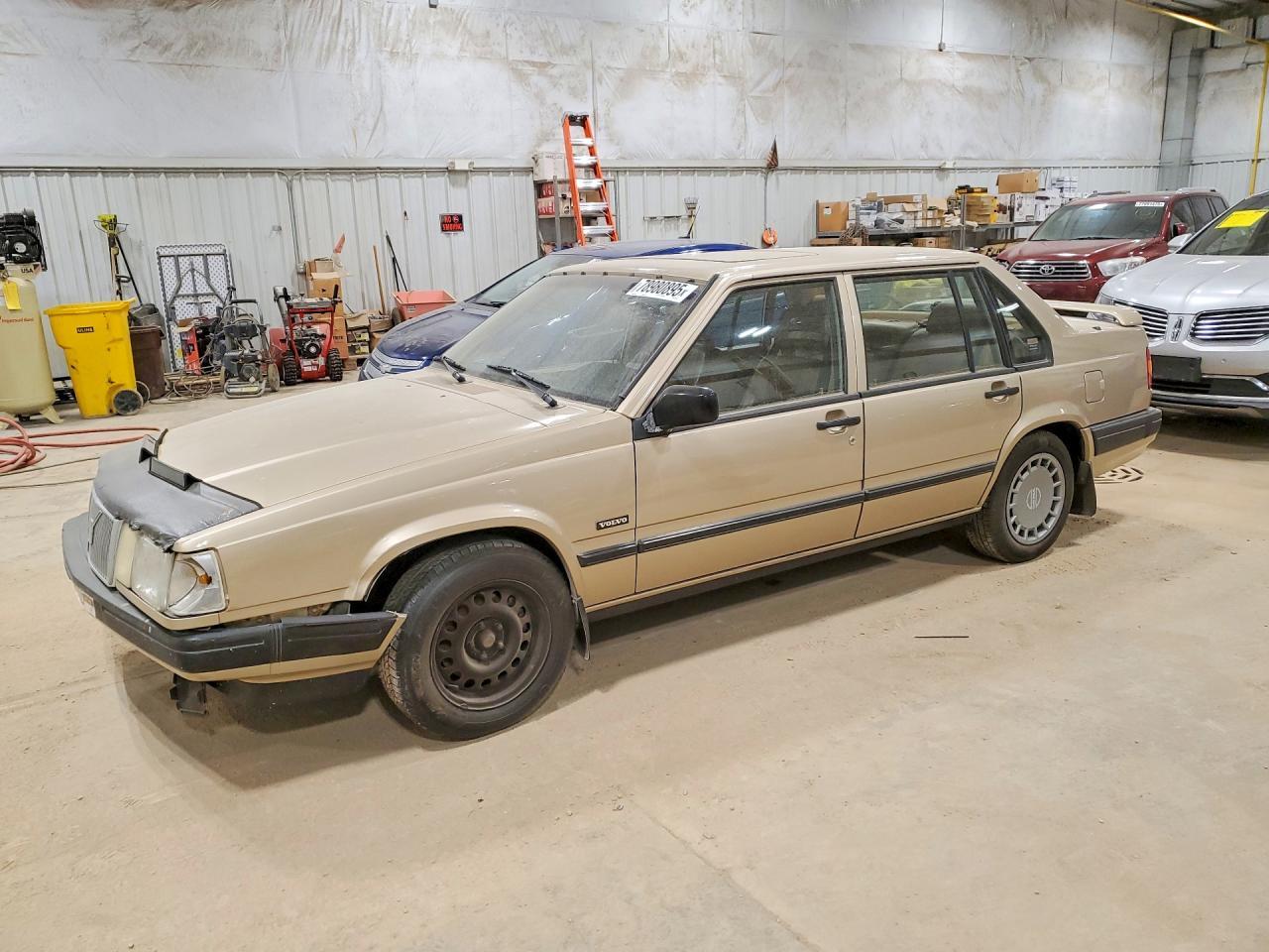 1991 VOLVO 940