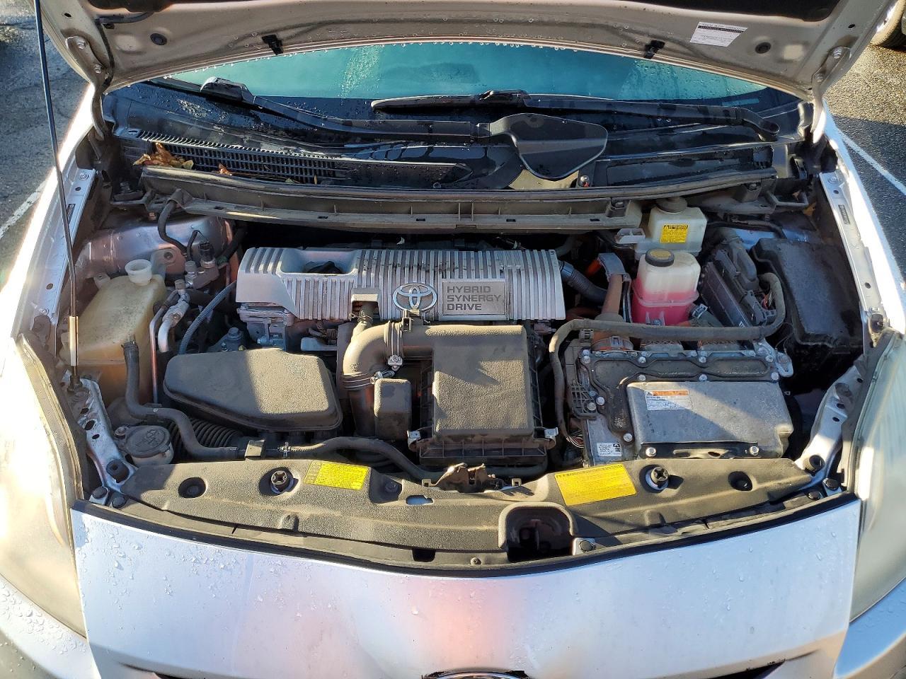 2011 TOYOTA PRIUS