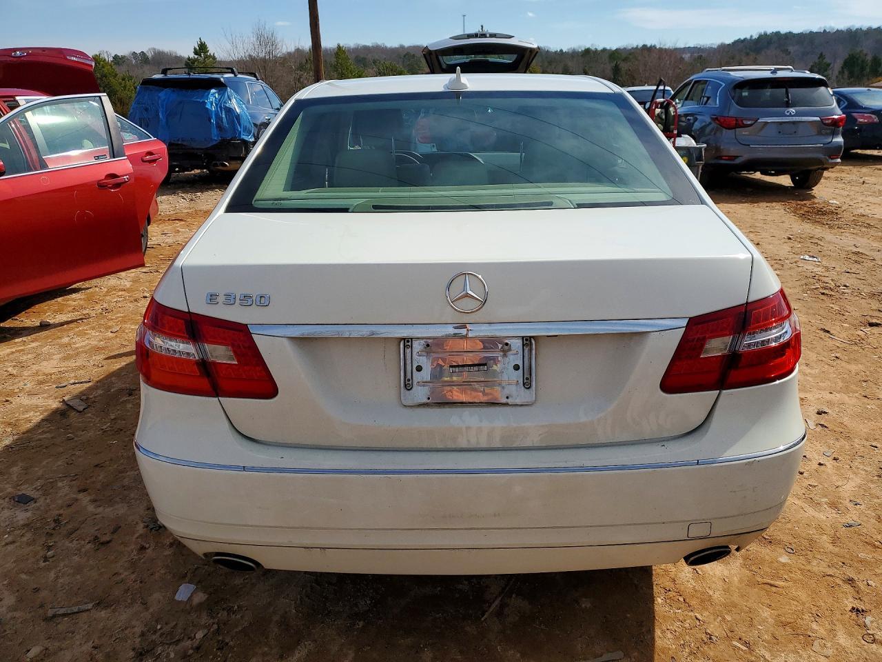 2012 MERCEDES-BENZ E-Class