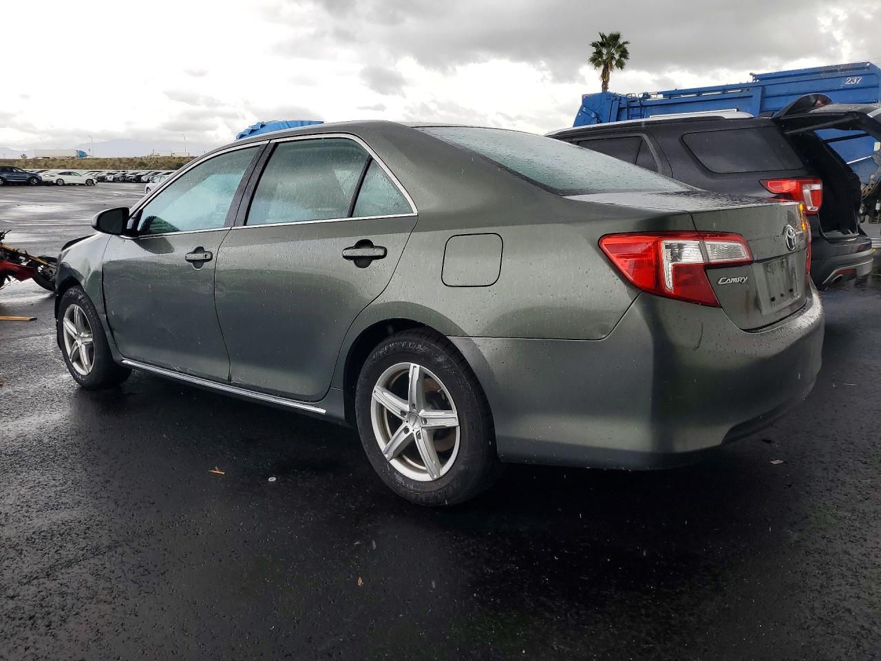 2013 TOYOTA CAMRY