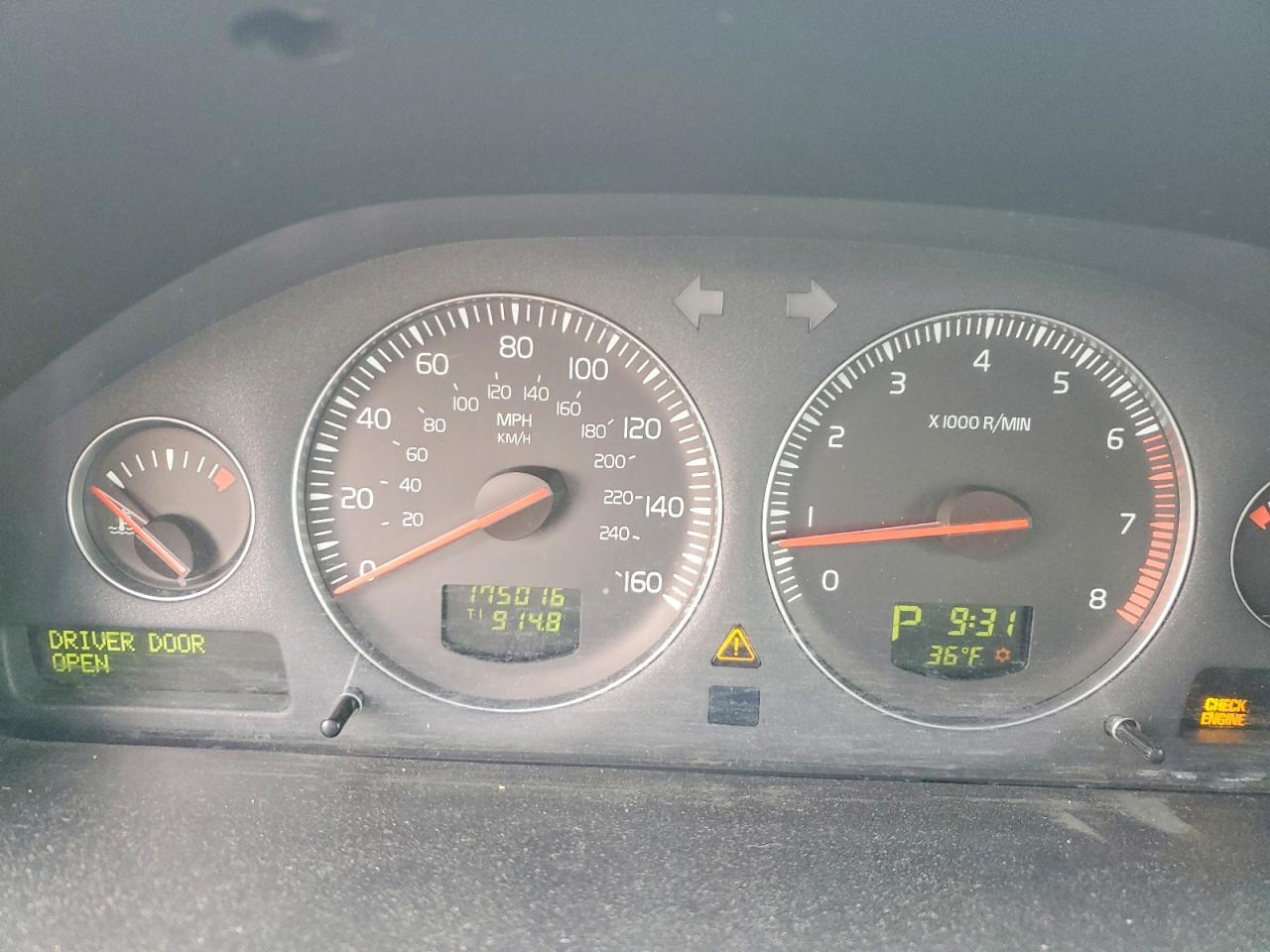 2006 VOLVO XC90
