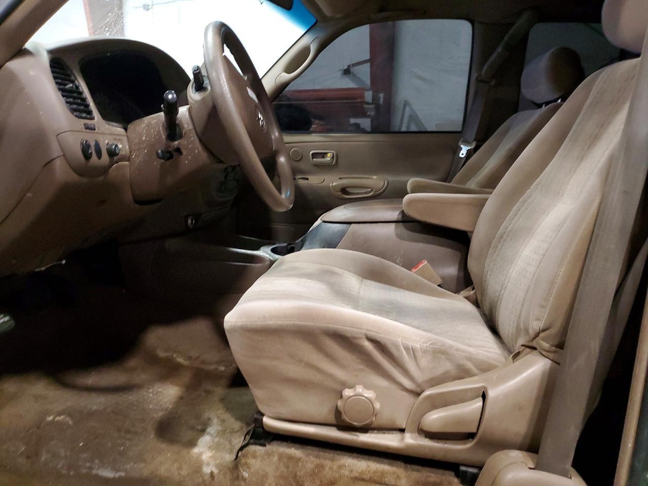 2004 TOYOTA TUNDRA
