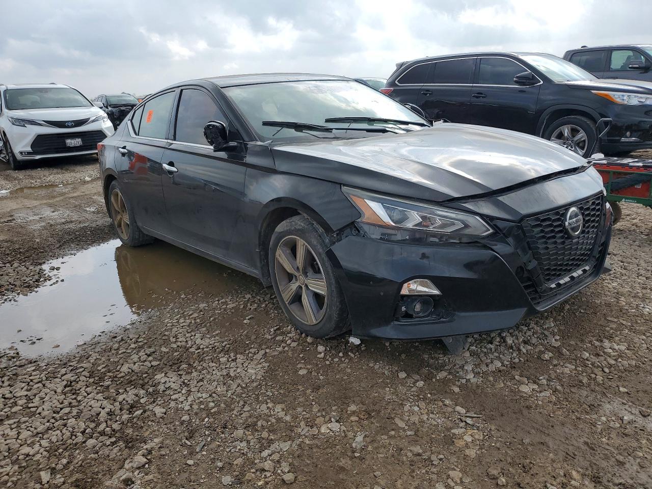 2019 NISSAN ALTIMA
