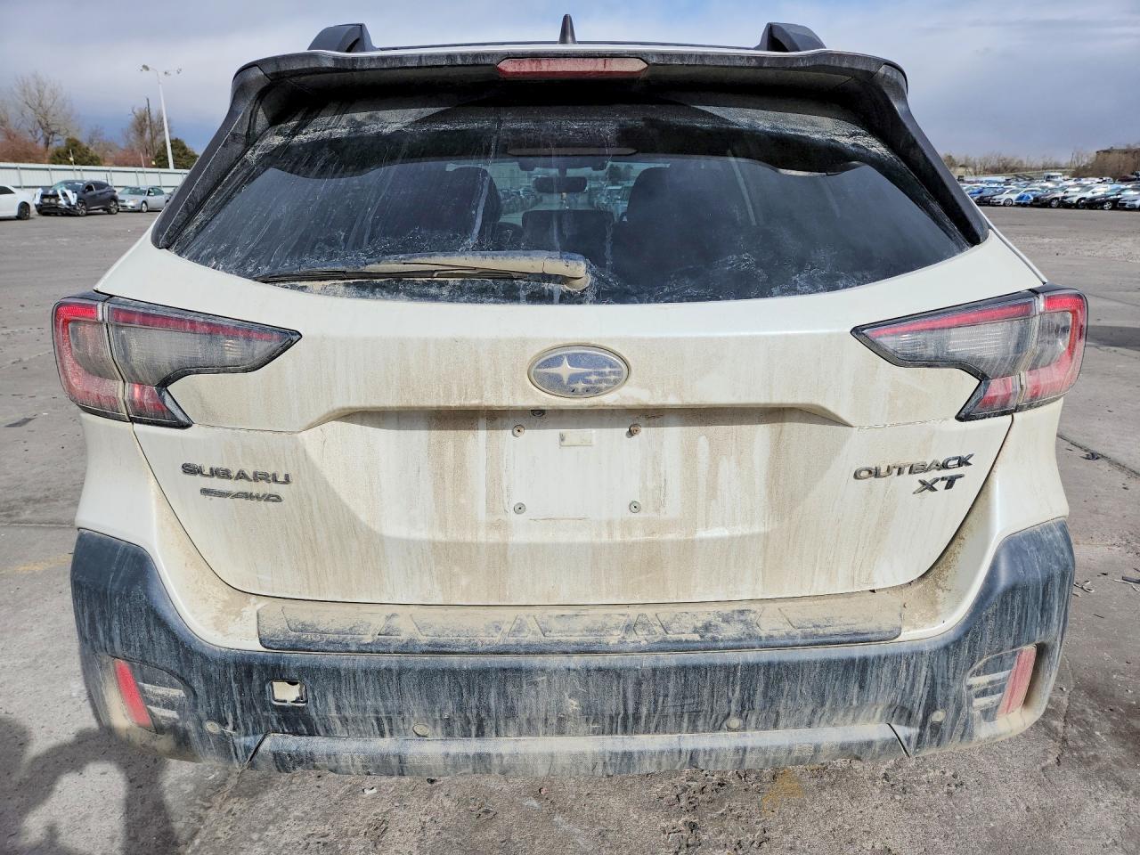 2020 SUBARU Outback