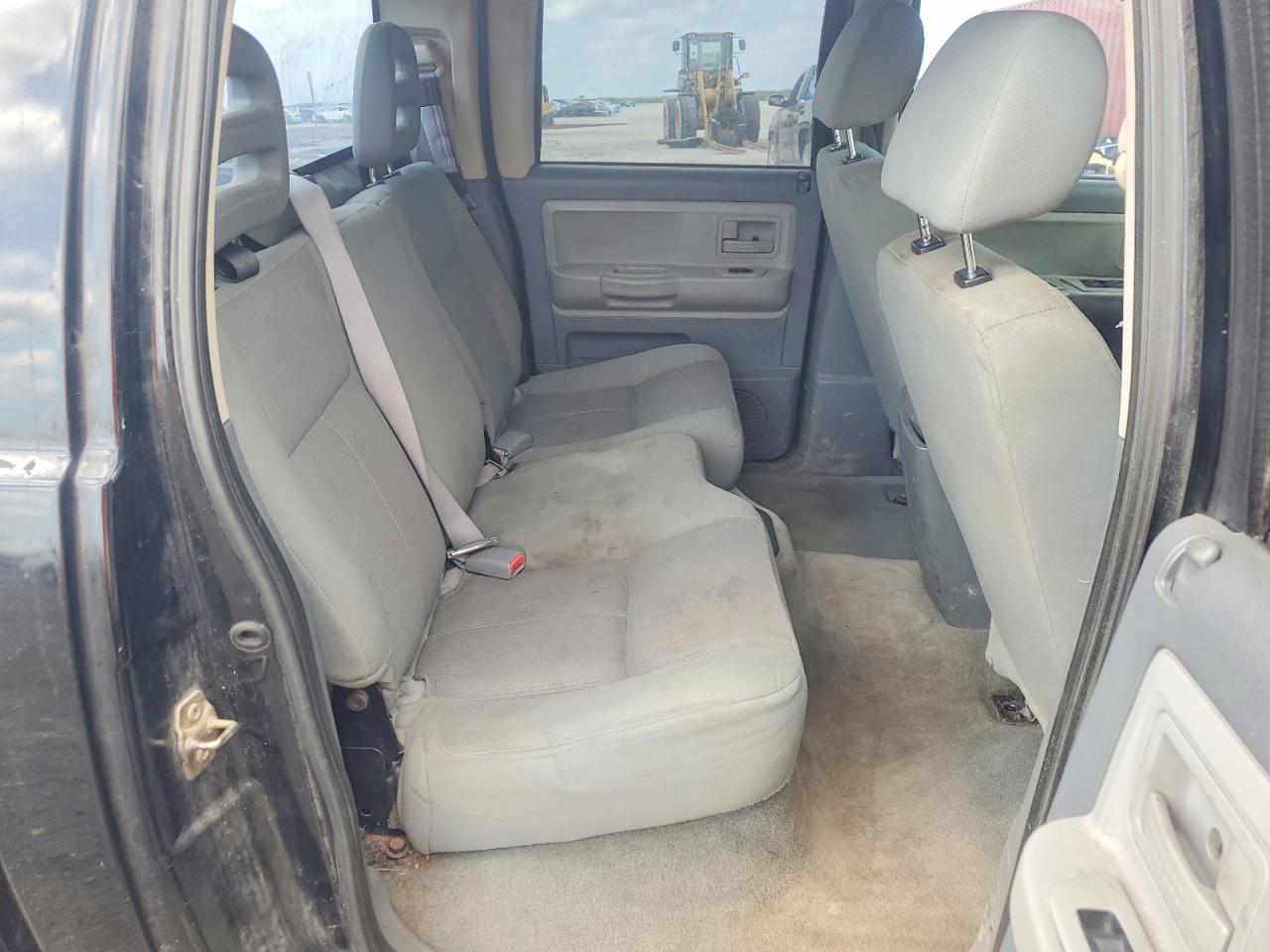 2005 DODGE Dakota