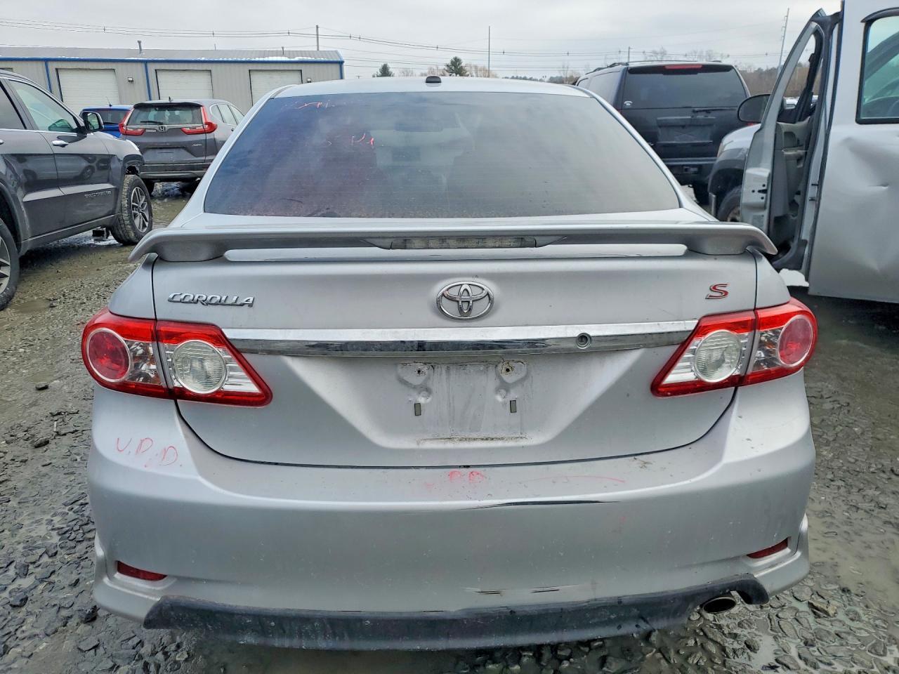 2013 TOYOTA COROLLA