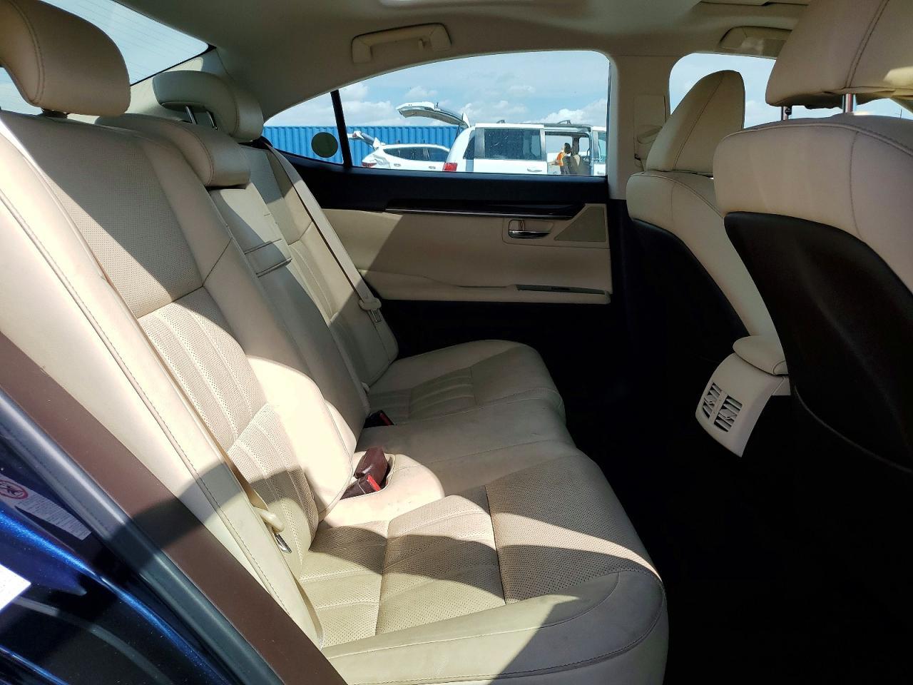 2016 LEXUS ES 350