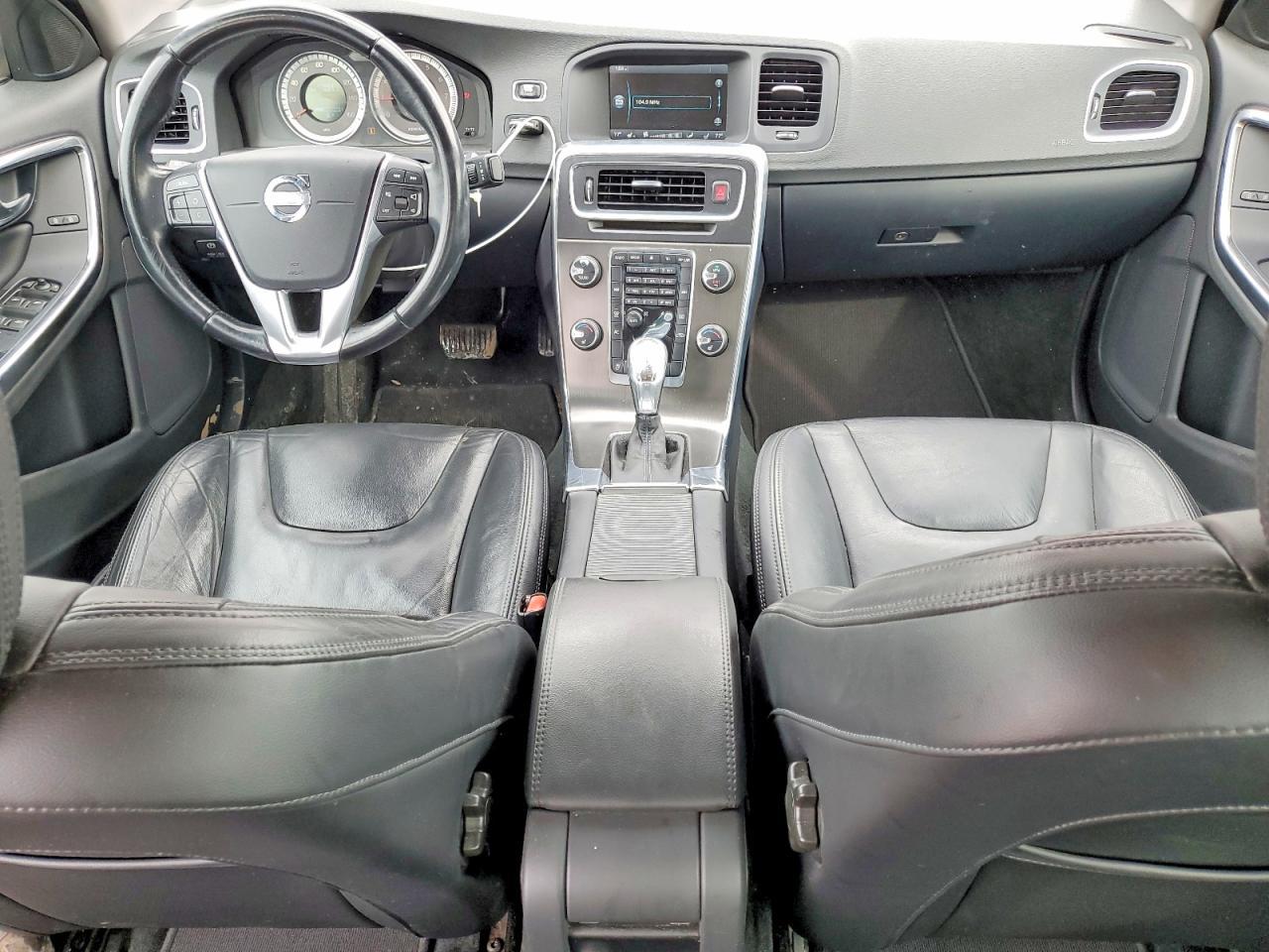 2013 VOLVO S60