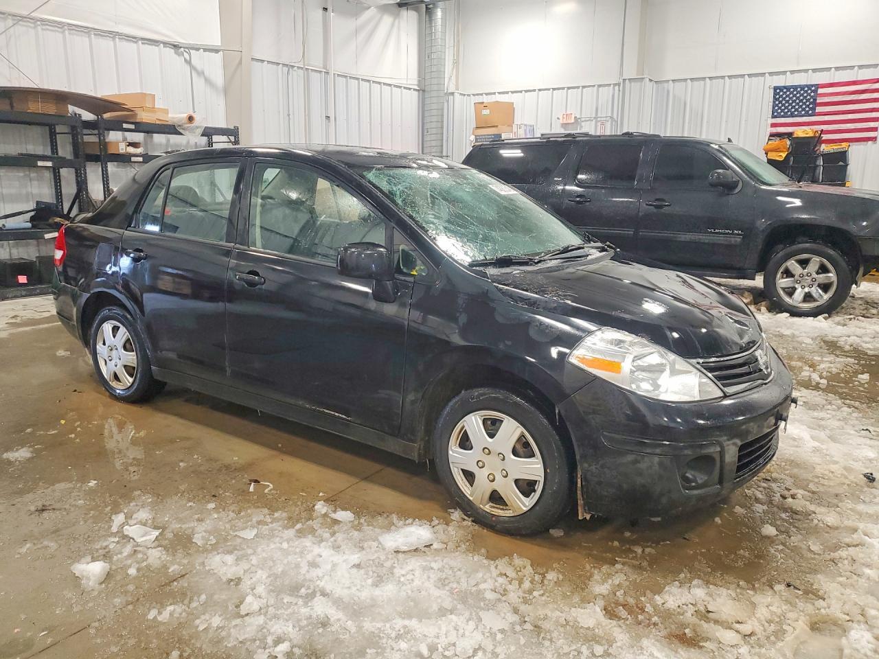 2011 NISSAN VERSA