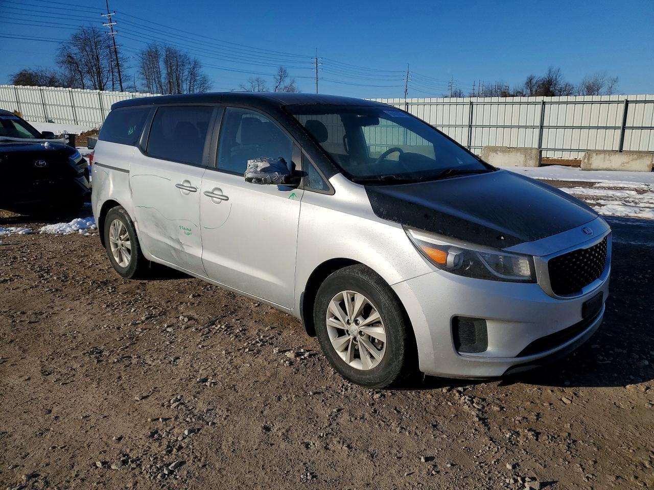 2015 KIA SEDONA