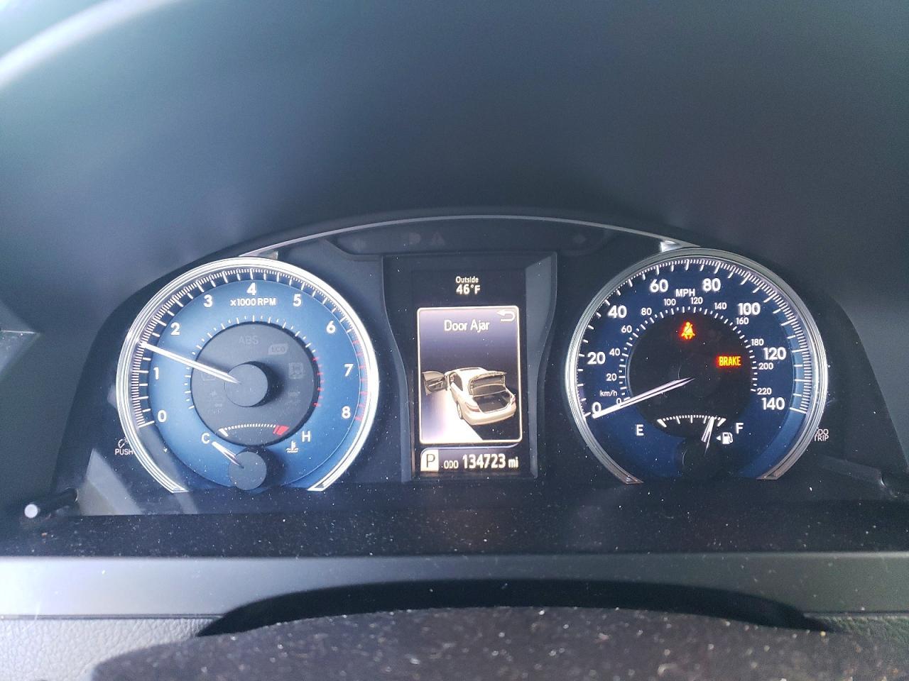 2016 TOYOTA CAMRY