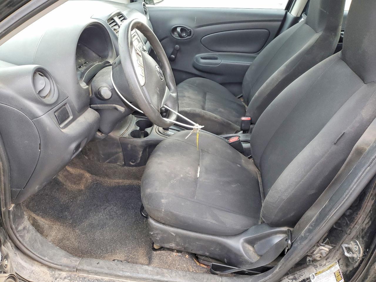 2015 NISSAN VERSA