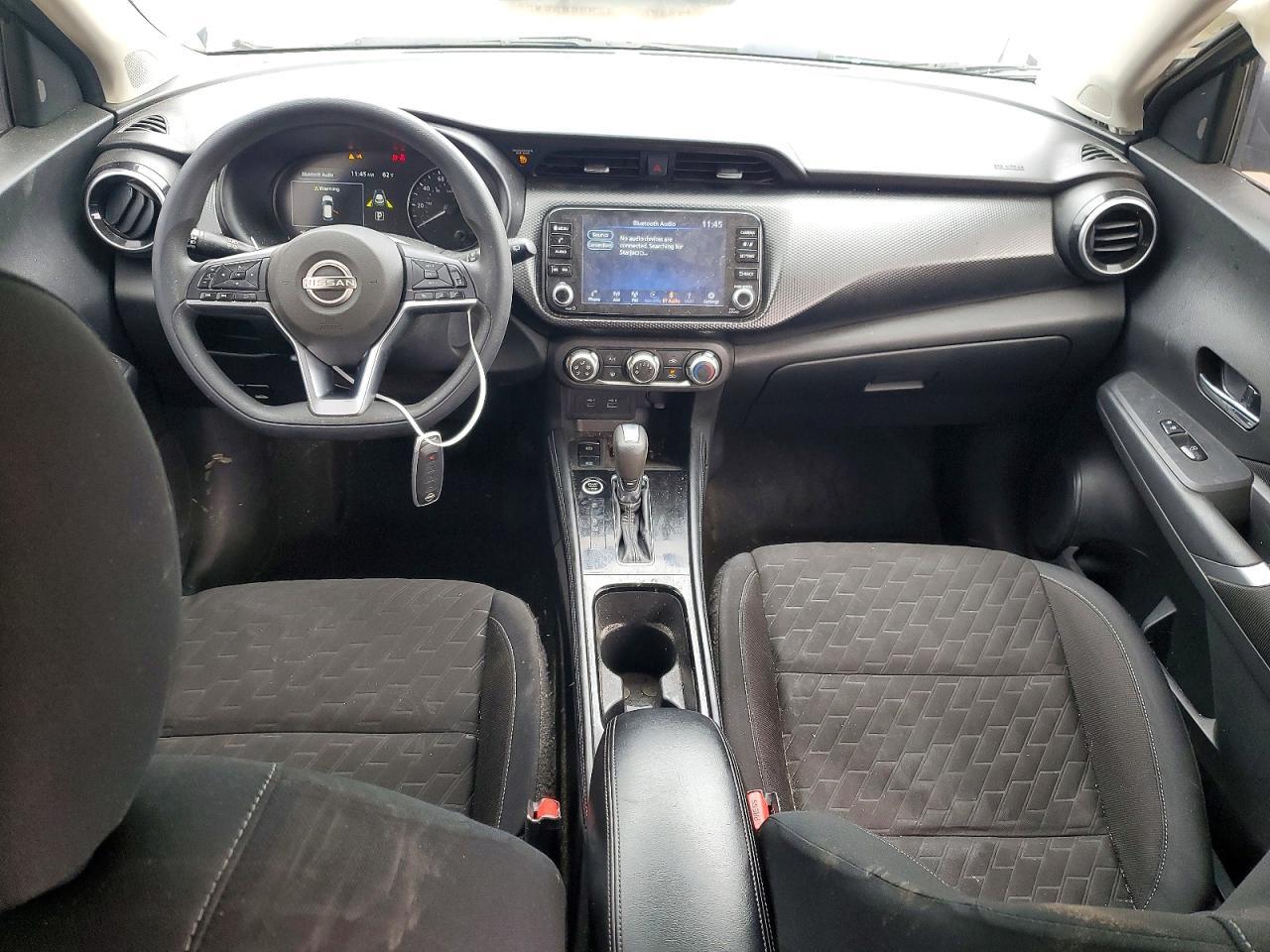 2023 NISSAN KICKS