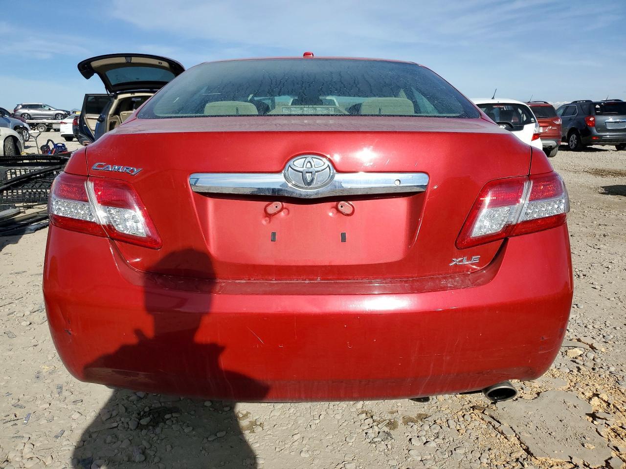 2011 TOYOTA CAMRY