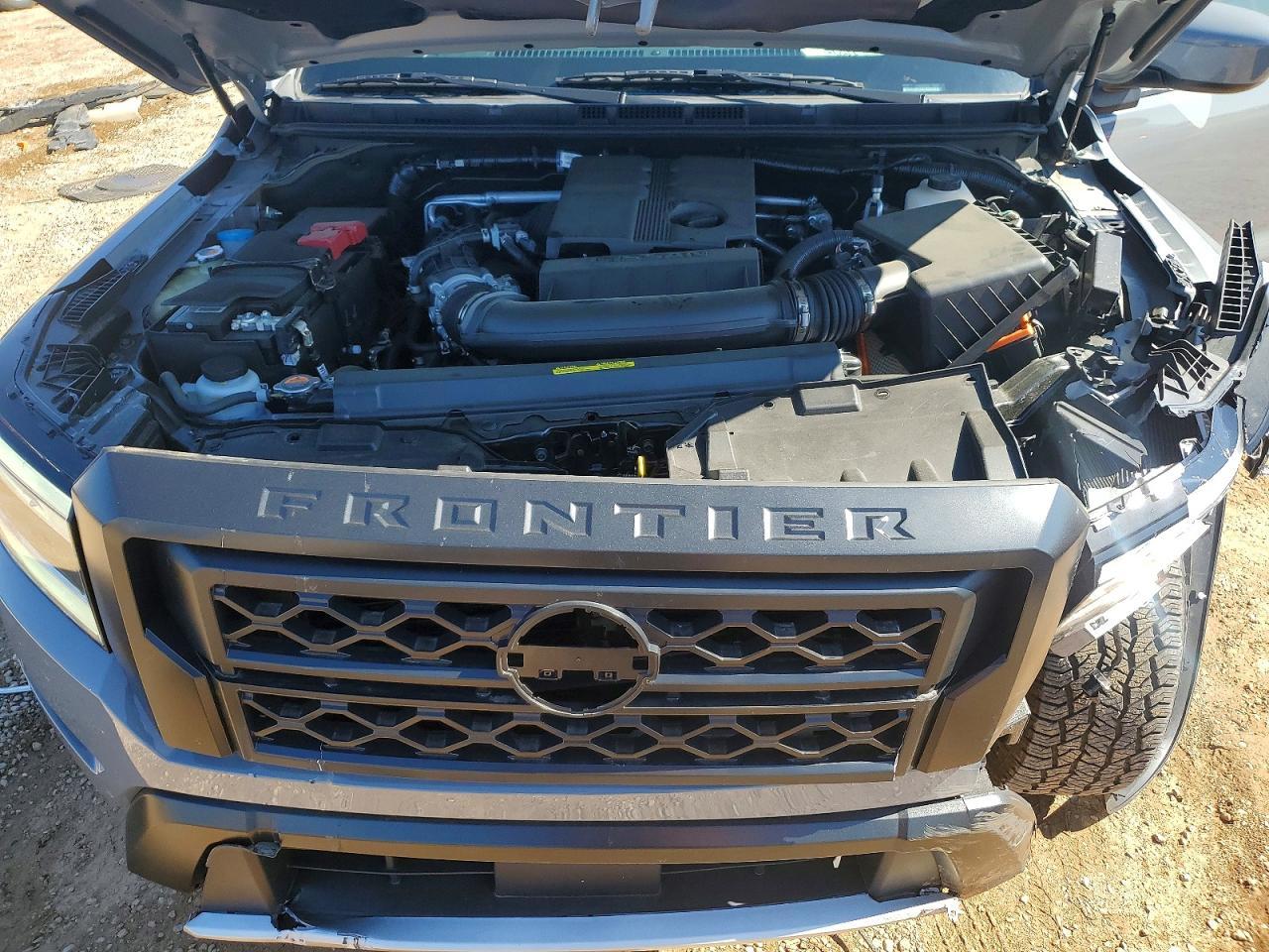 2024 NISSAN Frontier