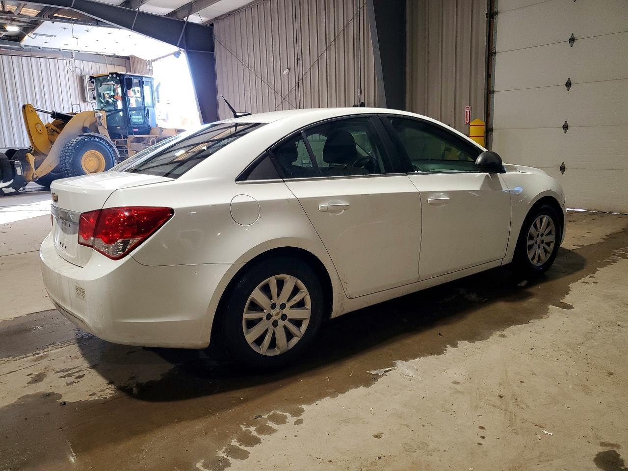 2011 CHEVROLET CRUZE