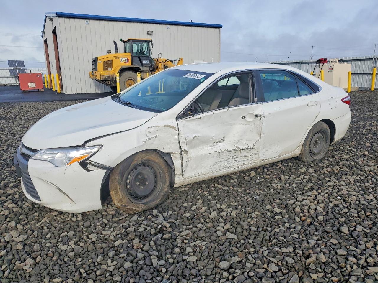 2016 TOYOTA CAMRY