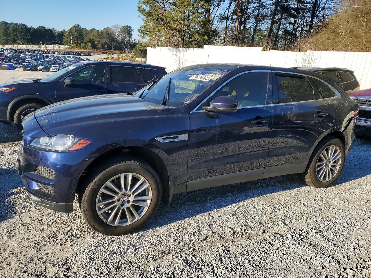 2017 JAGUAR F-Pace