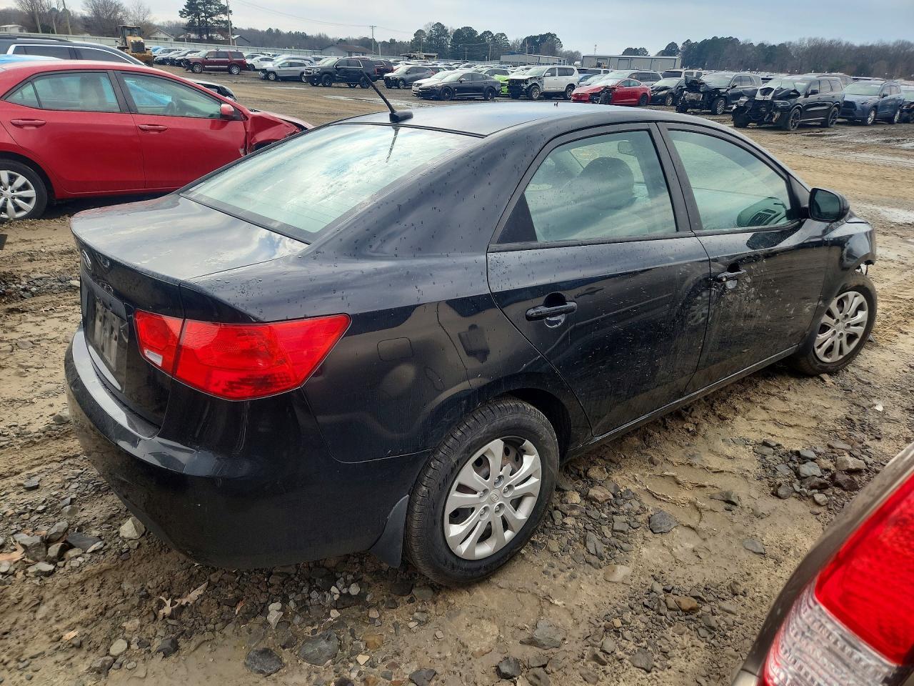 2013 KIA FORTE
